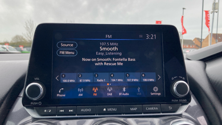 Nissan Juke 1.0 DiG-T 114 N-Connecta 5dr Petrol Hatchback